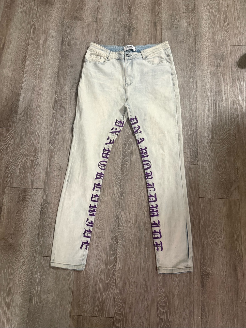 DNA Premium Wear jeans Size 36 NWOT